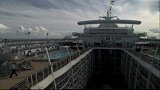 旅游-150326-全球最大最豪华邮轮-美国皇家加勒比海“海洋绿洲号”