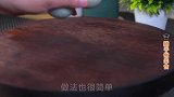丝瓜汤还能这样做，加2个皮蛋，汤白味鲜，丝瓜翠绿爽口，真香