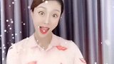 一段辣眼睛的视频，嗯，是因为缺少一个男伴