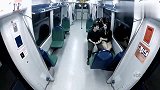 “地铁惊魂”巴西恐怖整蛊节目,网友：心疼乘客一秒钟！