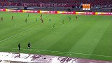 上港攻势渐起 埃神送直传武磊提前移动越位犯规