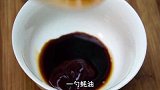饭店的咸鱼茄子煲为啥好吃，原来窍门都在这里，很多大厨都这么做