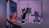 猫和老鼠：汤姆心真大，被狗狗追杀，还不忘追女孩子