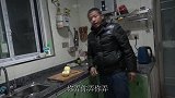 二流子媳妇把苹果炸着吃，酸甜酥软营养美味，做法简单家人都喜欢