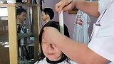 58岁奶奶发型修剪得真洋气，时尚又精神，真好看