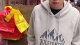 顾客至上，咱也不敢说，咱也不敢问。