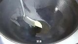 鲜辣入味的姜丝排骨，排骨和姜丝一起吃，香得很