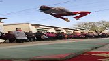 小伙表演空中飞人真是太厉害了，网友台下十年功