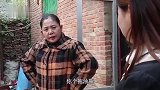 恶毒后妈虐待女儿，狂扇耳光把女儿打晕，丈夫回来后直接报警