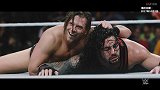 WWE-17年-慢镜头看比赛：罗门伦斯惨遭希莫斯凯萨罗痛打-专题