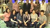 女排名将欢聚一堂, 郎平挨个拥抱叙旧, 你都能叫出名字不
