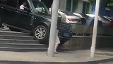 路虎是我玩不起的车，你的操作让人无语了！