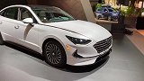 2020现代索纳塔太阳能车顶混合动力车