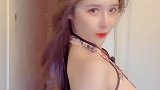 小姐姐的声音很妩媚，转过头来的一瞬间更是惊艳！不演妲己可惜了
