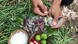 丛林烹制：烤小章鱼虾