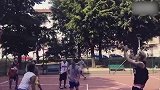 Kris吴街头玩球 这三分真是有点东西