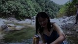 南笙去乡下玩水感受夏末的时光，小溪得水好清澈啊