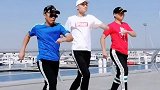 帅气曳舞球墩一，与原创球球小土墩共舞！