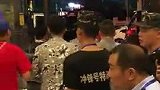 要记住哦，凤凰传奇并不是一对哦！