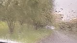 下雨天正确的开车方法，关键时刻能保命！
