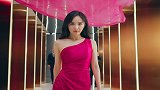“骨气”女人杨幂：够强大就敢迎难而上！