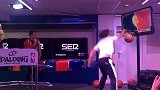 西甲-1617赛季-格列兹曼参与NBA活动上演暴力扣篮 画面血腥不敢看-专题