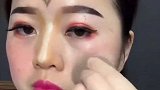 三十岁老阿姨出门前VS出门后，化妆术太强大了