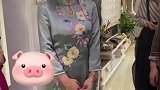 婆婆为新娘举行进厨房仪式