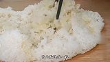 大米扔进滚烫的油锅里，瞬间变美食，天天吃都不腻，营养解馋