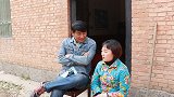 短剧：初次去男友家，我给婆婆买金镯，吃饭我要回金镯，说她不配