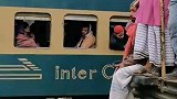开挂的孟加拉火车，只要能挂上去