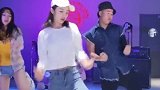 超可爱的小姐姐们，小姐姐今天带来一只很调皮的舞蹈，好看吗