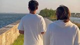 女生挑战让男友侧身抱