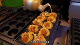 拳头一样大的章鱼小丸子 包进一整颗大章鱼 外酥里嫩 鲜香可口