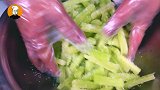 莴笋这样腌，3斤不够吃，清脆爽口，简单营养又解馋！