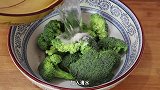 天凉了要多做这菜，鲜嫩营养，好吃到不想放下筷子，给肉都不换