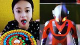 美女直播吃彩色心形糖果，看着真过瘾，是我向往的生活