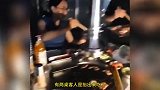 烤肉店停电,老板宣布全场免单,引顾客欢呼,老板:免了近1万8