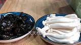 大饭店的白玉菇炒木耳营养丰富，脆嫩爽滑，分享给大家，老少皆宜