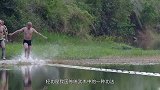浙江60岁老人在竹林穿梭，被称为“竹海飞人”，她真的会轻功？