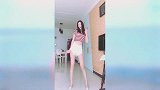 热裤长腿高跟真是绝配