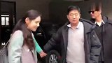秋瓷炫看到深圳机场直喊：机场怎么这么大！于晓光：没见过世面！