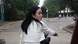 二货高考期间鸣笛，被路人围攻，太逗了