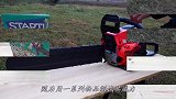 最强电锯碰上可乐，会擦出怎样的火花？画面太舒适了