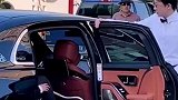 新郎接亲时猪八戒造型,他是怎么说服新娘的?