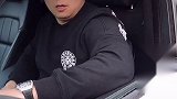 文明出行，不要随手乱扔垃圾，更不要口吐芬芳！文明出行