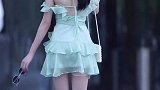姑娘这是什么神仙颜值！应该是连女生都会羡慕的身材吧