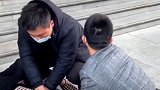 济南 11.6.菏泽男医护张豪杰，带父母去济南医院看病，路遇昏厥，紧急施救！点赞 中国好人