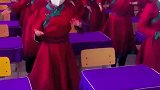 当地素有歌海舞乡之名，蒙古族舞蹈也是独居文化特色的