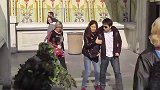 街头恶作剧，假扮树人故意捉弄路人，路人防不胜防
